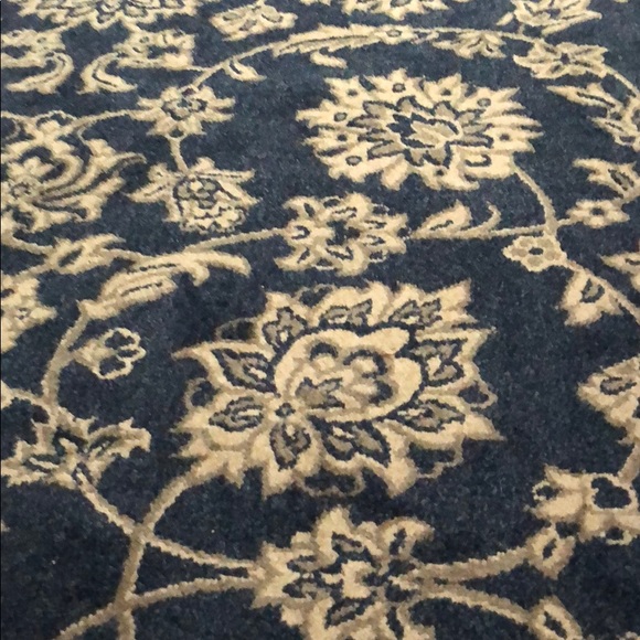 Meet your Posher, Hannah - Picture 1 of 1